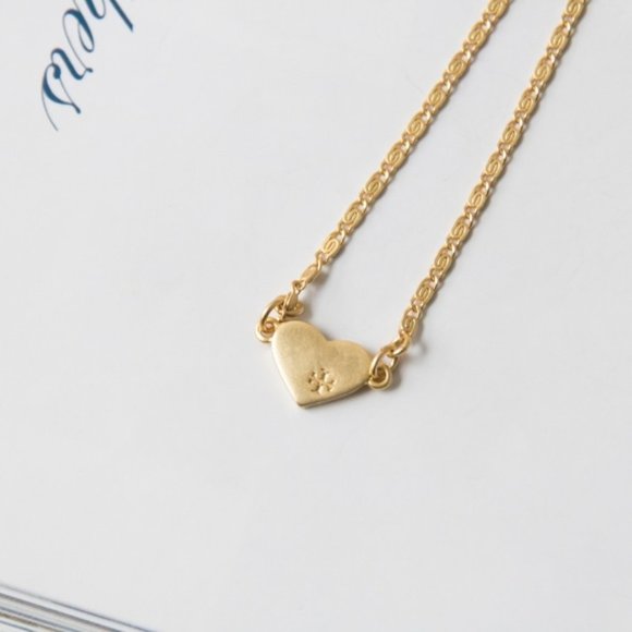 Tory Burch Gold Heart Pendant Necklace NEW - Picture 2 of 4